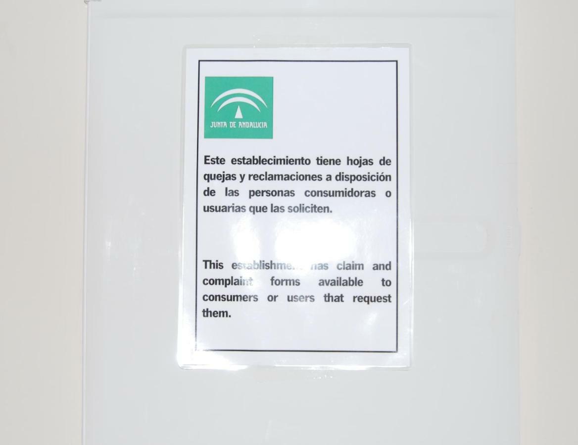 Centrico Nuevo Dos Banos Parking Apartment Seville Luaran gambar