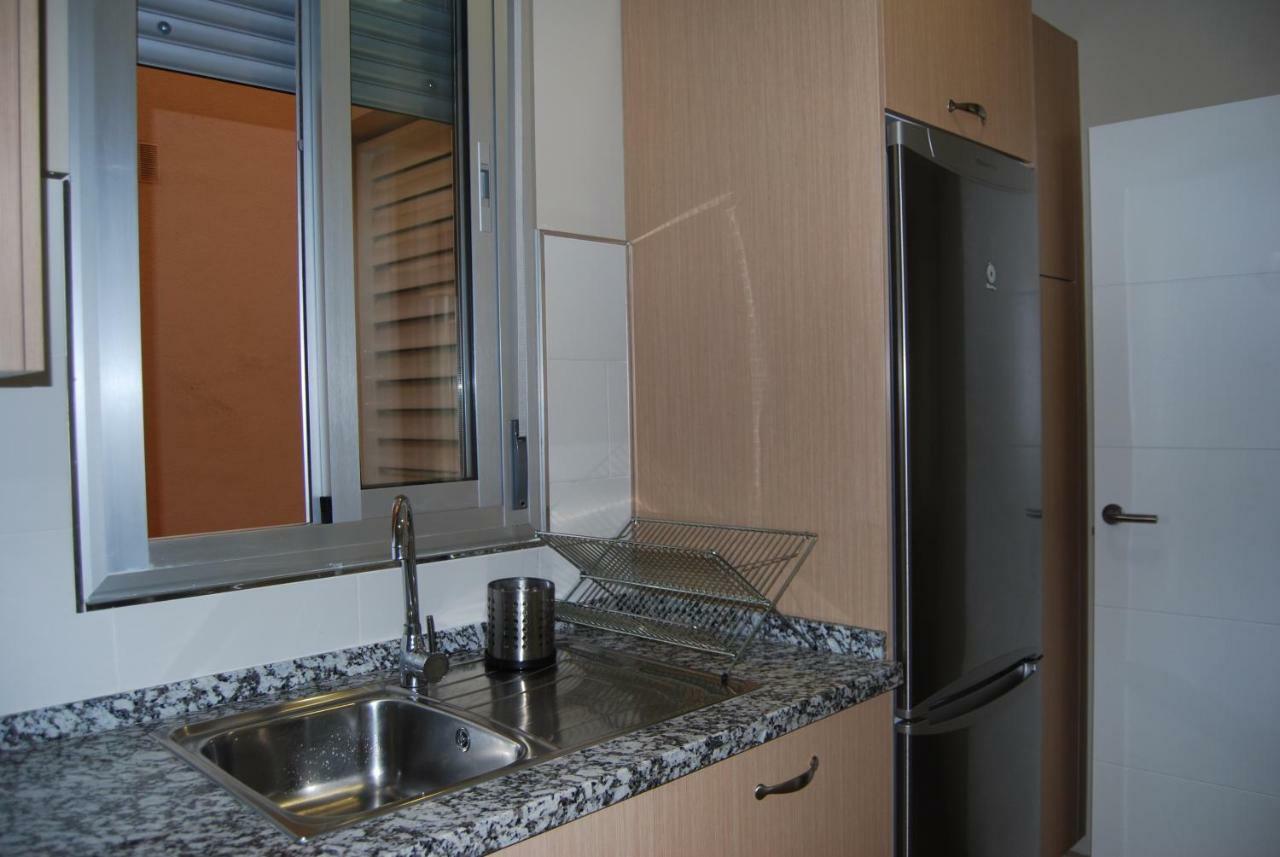 Centrico Nuevo Dos Banos Parking Apartment Seville Luaran gambar